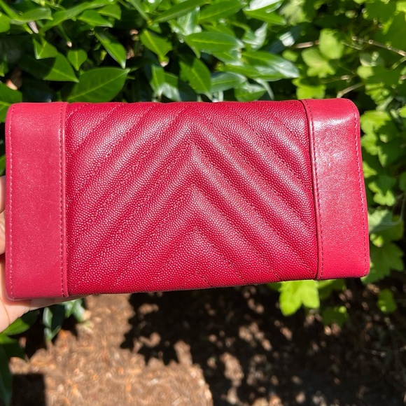 Authentic Chanel red chevron caviar flap long wallet - Picture 3 of 16